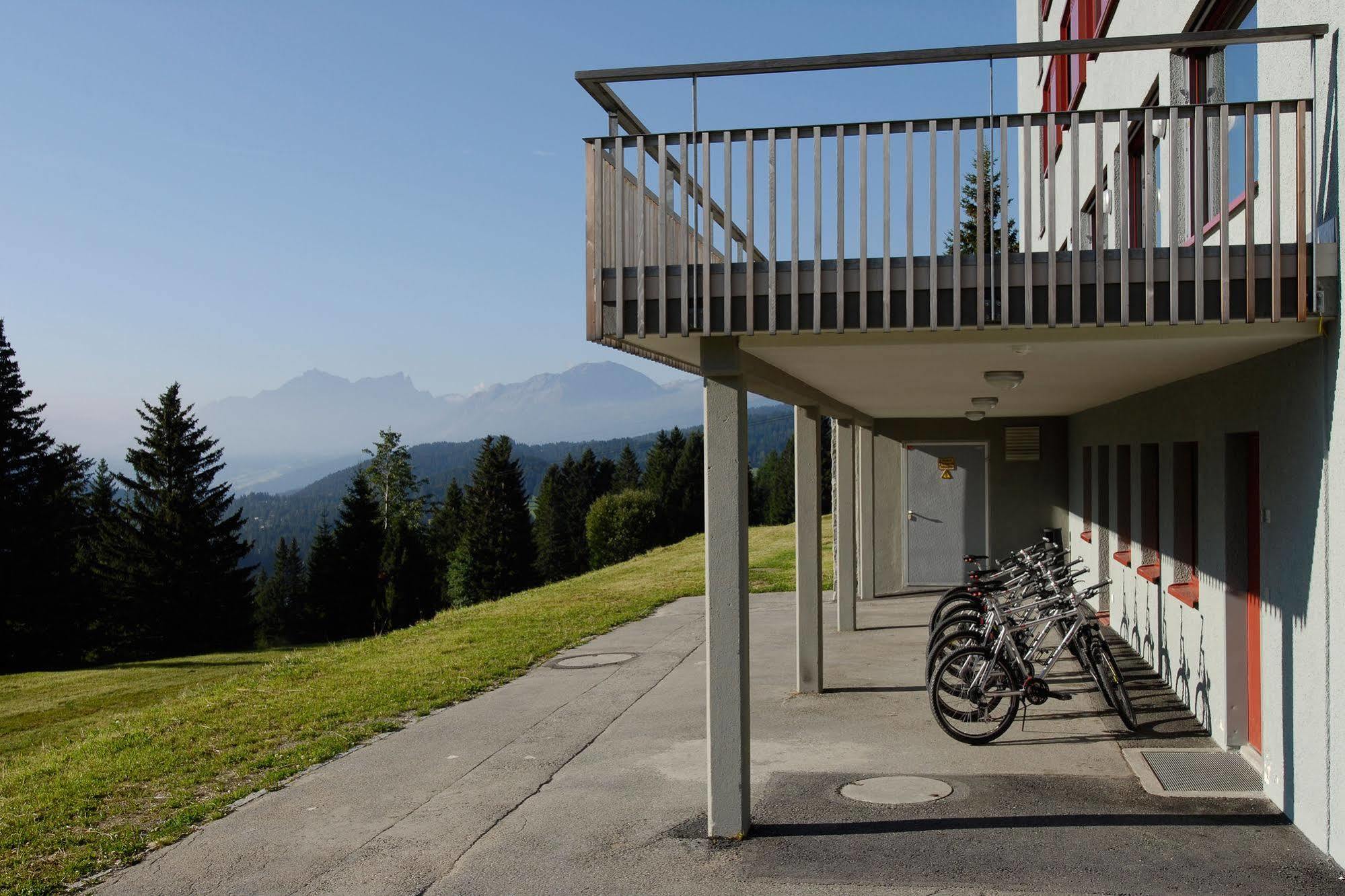 Valbella-Lenzerheide Youth Hostel Exterior foto
